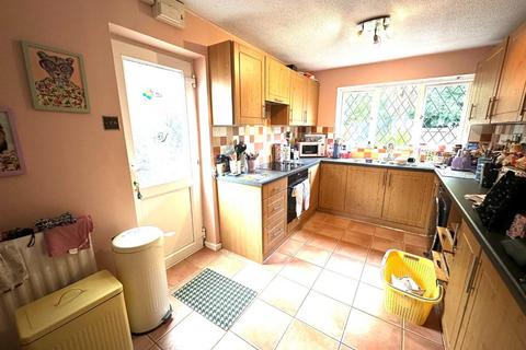 8 Vantage Meadow, Northampton, NN3 5EJ