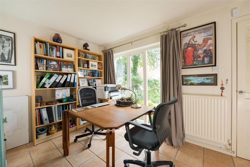 63 Meadowbank, Hitchin-19.jpg