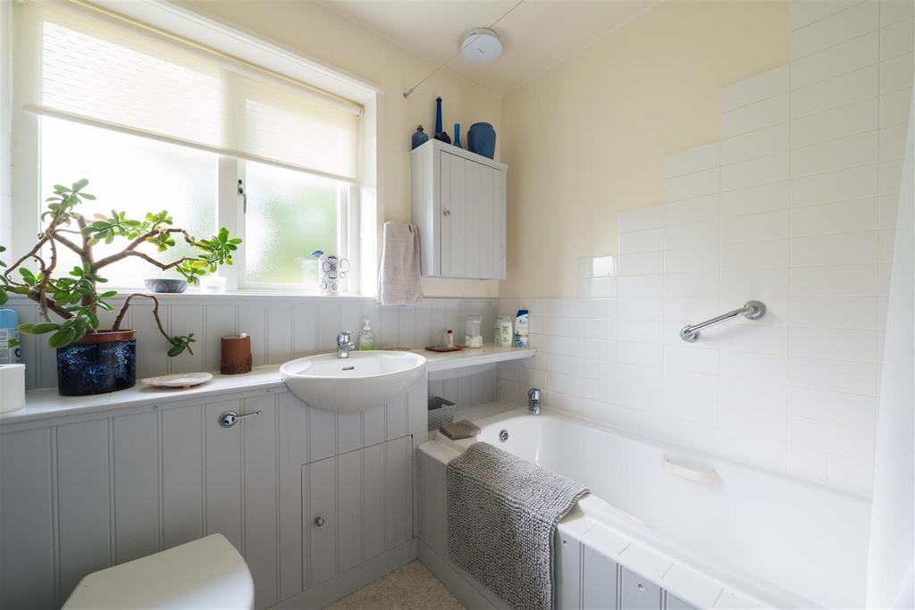 63 Meadowbank, Hitchin-24.jpg