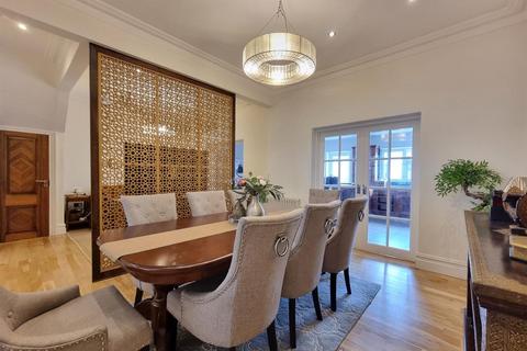 90 Blythswood Road, Ilford, IG3 8SG