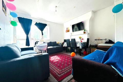 2 bedroom flat for sale, Burgess Street, London