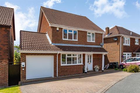 4 bedroom detached house for sale, The Old Yews, Longfield DA3