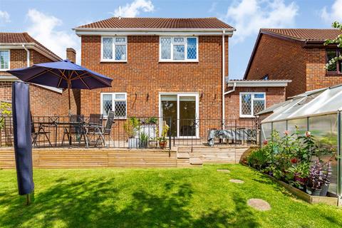 4 bedroom detached house for sale, The Old Yews, Longfield DA3