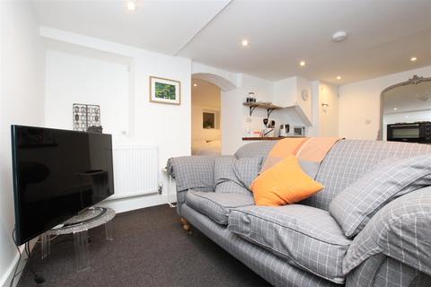 1 bedroom flat to rent, 103 High Street, Bath BA1