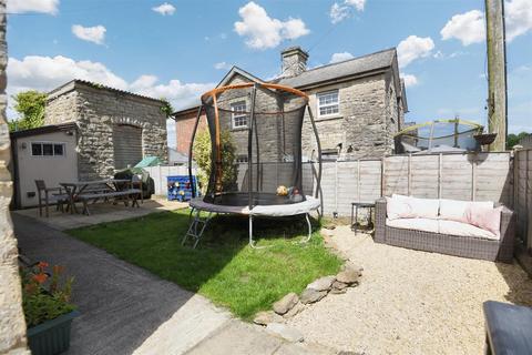 3 bedroom cottage for sale, Station Road, Templecombe