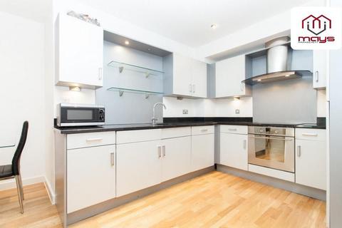 2 bedroom flat to rent, 10-12 Southgate Road, London