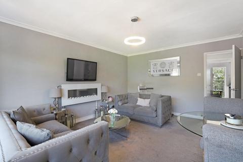 2 bedroom flat for sale, Peterson Court, Loughton IG10