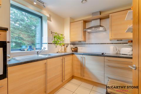 2 bedroom apartment for sale, Jenner Court, St. Georges Road, Cheltenham, GL50 3ER