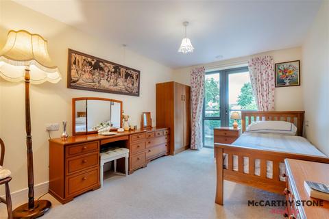 2 bedroom apartment for sale, Jenner Court, St. Georges Road, Cheltenham, GL50 3ER