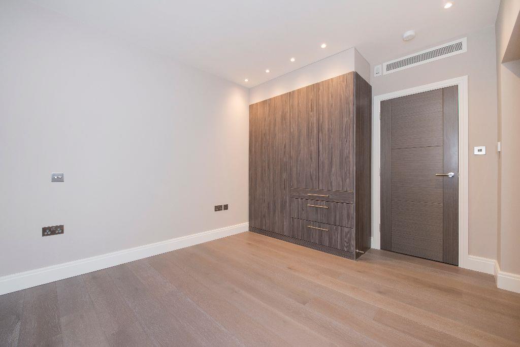 Flat-A2-LHR-bedroom-3-2.jpg