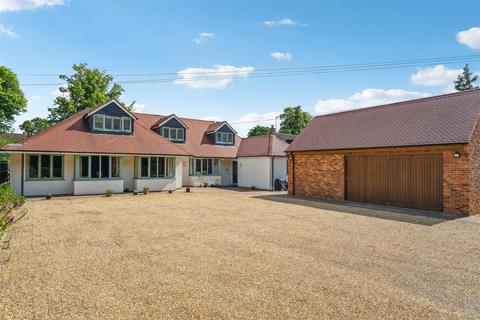 6 bedroom detached house for sale, Bletchley Road, Stewkley, Buckinghamshire