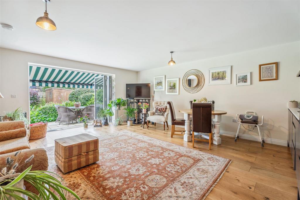 Annexe Living Room/Kitchen