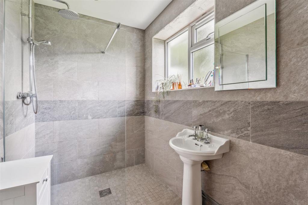 Bedroom Two En-Suite