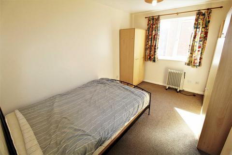1 bedroom flat for sale, Walpole Road, Slough