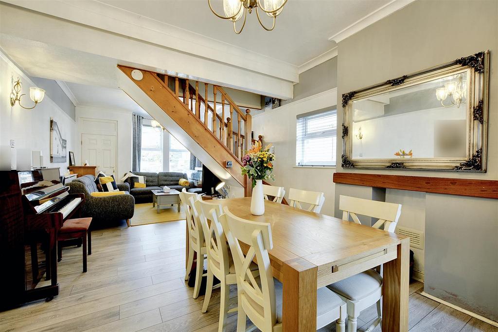 Lounge/Diner