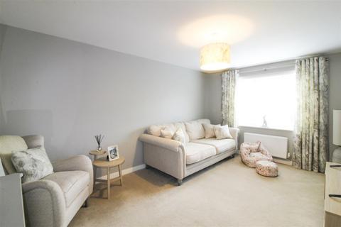 16 Edgar Drive, Thirsk, YO7 1TY