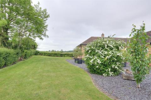 3 bedroom detached bungalow for sale, The Stray, South Cave HU15