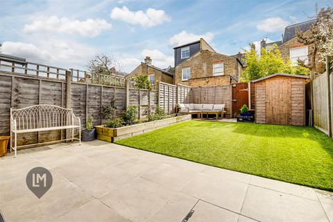 44 Stuart Road, London, SW19 8DH