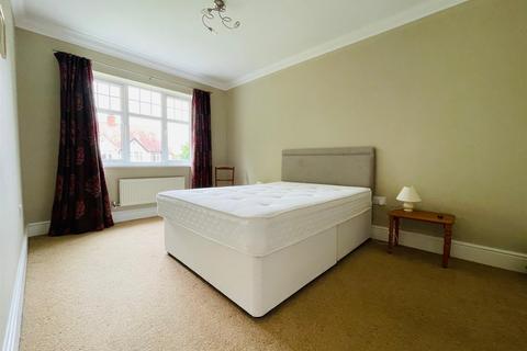 4 bedroom house to rent, Ridgway Road, Knighton, Leicester