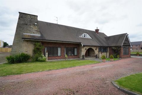 4 bedroom detached house for sale, 1 Reed View, High Street, Hook, Goole