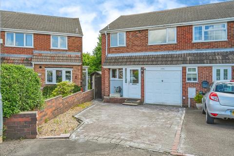 3 bedroom semi-detached house for sale, St. Peters Close, Tamworth