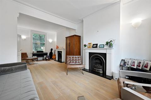 4 bedroom terraced house for sale, Minford Gardens, London W14