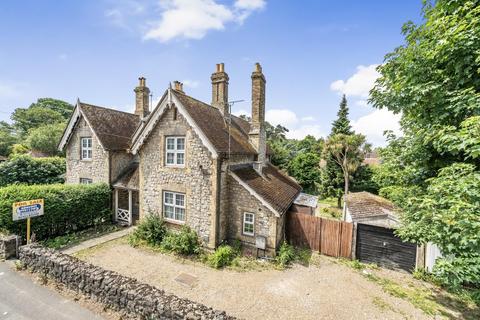 3 bedroom semi-detached house for sale, Hall Road, Aylesford