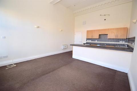 1 bedroom flat to rent, High Street East, Wallsend, NE28