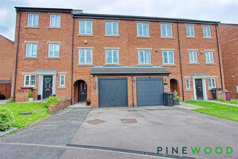 4 bedroom townhouse for sale, Southdown Close, Chesterfield S44