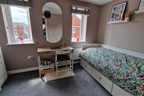 16 Adlington Close, Hampton Gardens, Peterborough, PE7 8QY
