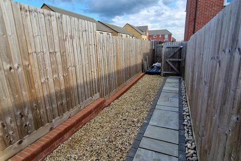16 Adlington Close, Hampton Gardens, Peterborough, PE7 8QY
