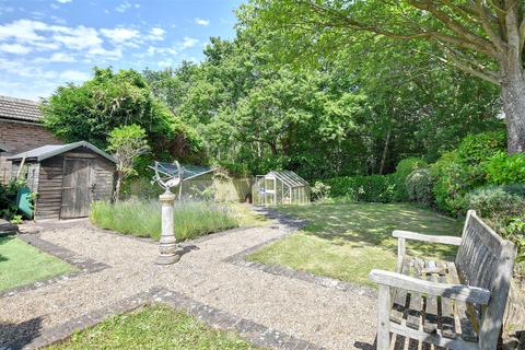 32 Heather Drive, St Michaels, Tenterden, TN30 6PL