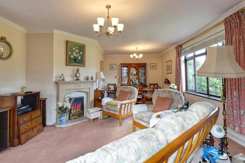 32 Heather Drive, St Michaels, Tenterden, TN30 6PL