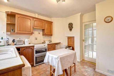 32 Heather Drive, St Michaels, Tenterden, TN30 6PL