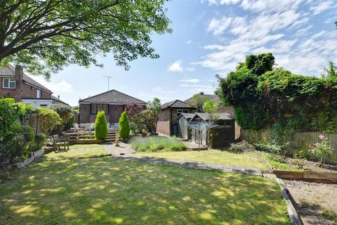 32 Heather Drive, St Michaels, Tenterden, TN30 6PL