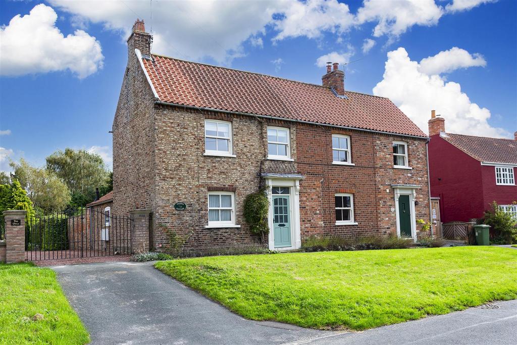Chapel Street, Barmby Moor, York 3 bed cottage for sale £337,500