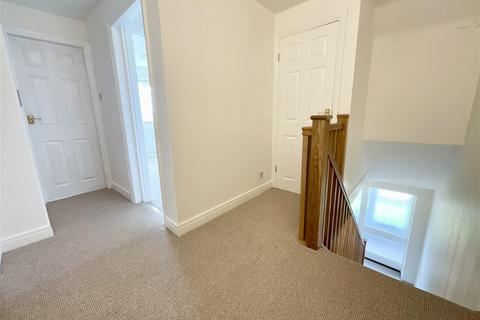 5 Bronte Close, Scarborough, YO12 5DD