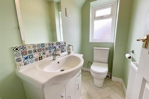 5 Bronte Close, Scarborough, YO12 5DD