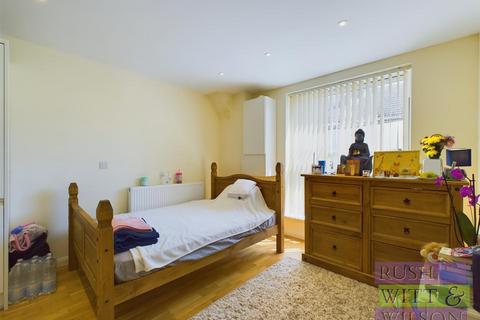 1 bedroom flat for sale, Silchester Road, St. Leonards-On-Sea