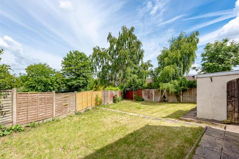 11 Honeybourne Crescent, Wombourne, Wolverhampton, WV5 0EP