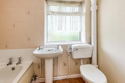 11 Honeybourne Crescent, Wombourne, Wolverhampton, WV5 0EP