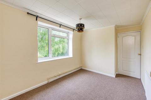 11 Honeybourne Crescent, Wombourne, Wolverhampton, WV5 0EP