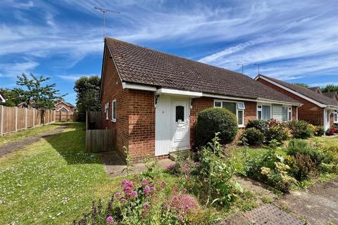 3 bedroom bungalow for sale, Ember Way, Burnham-on-Crouch