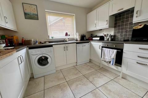 3 bedroom bungalow for sale, Ember Way, Burnham-on-Crouch