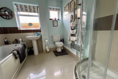 9 Ember Way, Burnham-on-crouch, CM0 8TJ