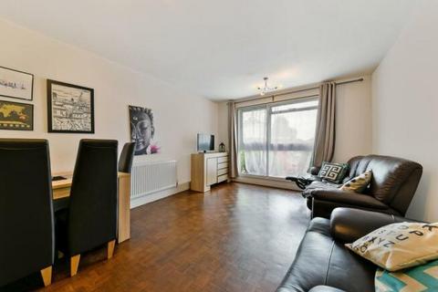 2 bedroom apartment to rent, Putney Hill, London SW15