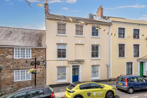 2 bedroom apartment for sale, Penryn