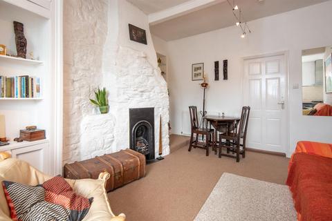 2 bedroom apartment for sale, Penryn