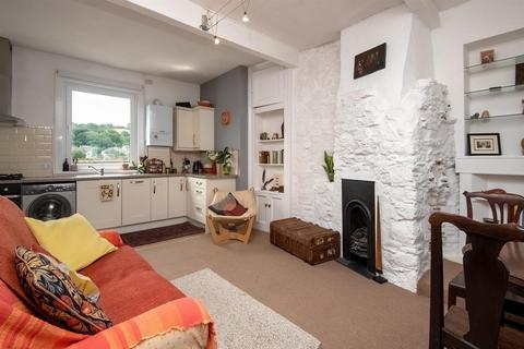 2 bedroom apartment for sale, Penryn