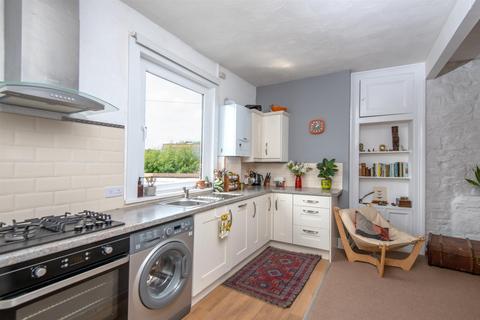 2 bedroom apartment for sale, Penryn